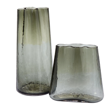 Load image into Gallery viewer, Tocc Vase